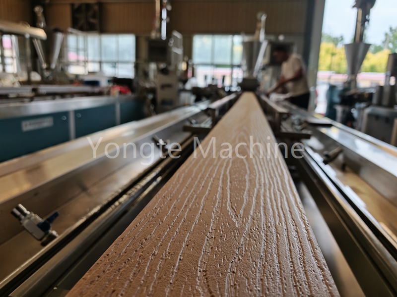 Kanadese kliënte het Yongte -plastiekmasjinerie besoek en die aanvaarding van die Wood Plastic Flooring -produksielyn suksesvol voltooi.