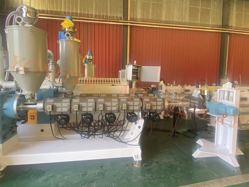 Die PPR -pyptoerusting van Yongte Plastic Machinery is vinnig afgelewer, met uitstekende werkverrigting en kwaliteit.