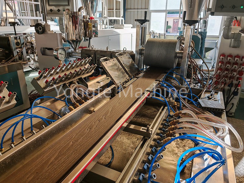 Waarom is koppelingsmiddel nodig vir houtplastieksamestelling?