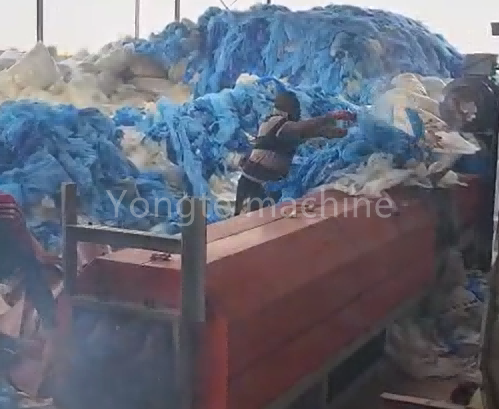 Plastiekfilmvermorsing herwinningsmasjien maak plastiek tenk
