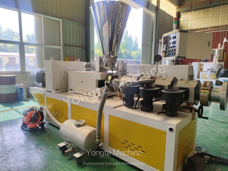 PVC UITTERMENTE MUUR HANTING PANELPRODUKSIEMASHMASTE