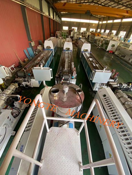 Die houtplastiese produksielyn van Yongte Plastic Machinery bevorder Duitsland se omgewingsvriendelike boumateriaalmark