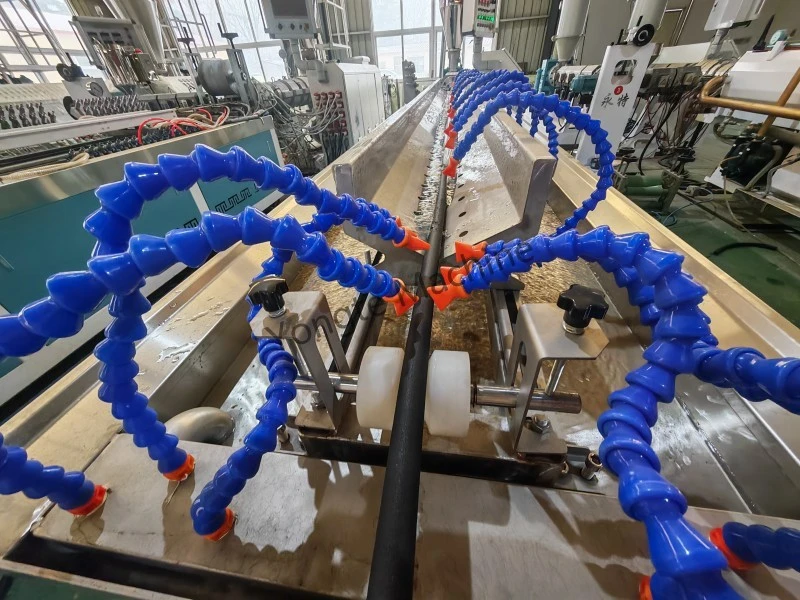 Indiese bestelling vir Rubber Soaker Pipe Extrusion Line