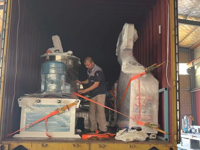 Rubber-sypel-besproeiingspyp-produksielyn Stuur na Indië