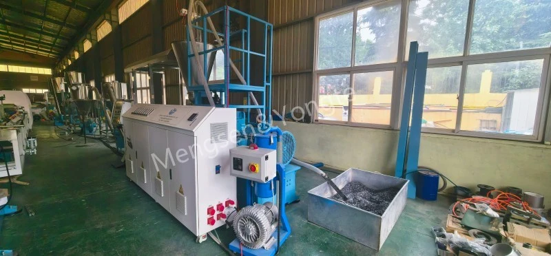 Hoëprestasie houtplastiekgranulator vir Europese kliënte