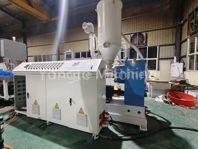 feeding system of Plastic lumber extruder
